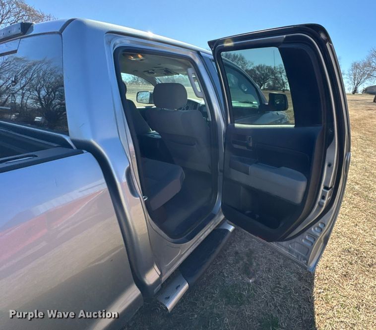 image for item DO0652 2011 Toyota Tundra Double Cab pickup truck