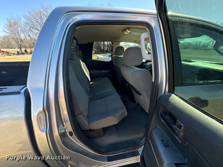 image for item DO0652 2011 Toyota Tundra Double Cab pickup truck