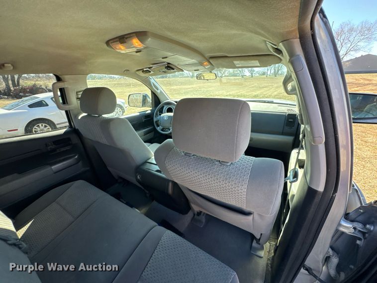 image for item DO0652 2011 Toyota Tundra Double Cab pickup truck