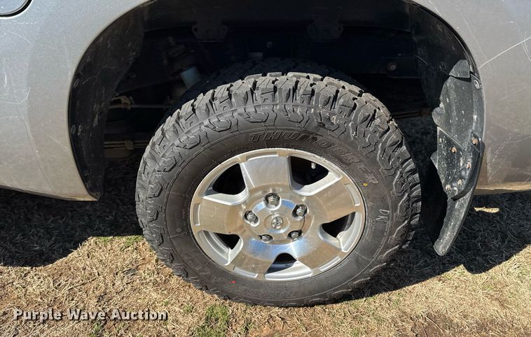 image for item DO0652 2011 Toyota Tundra Double Cab pickup truck