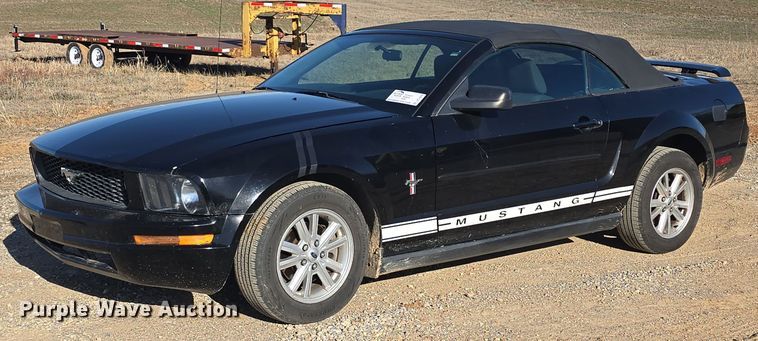 image for item DO7805 2005 Ford Mustang Convertible 
