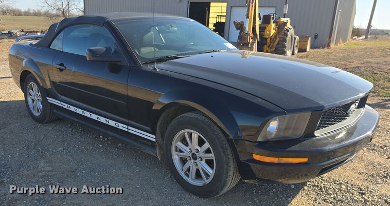 image for item DO7805 2005 Ford Mustang Convertible 
