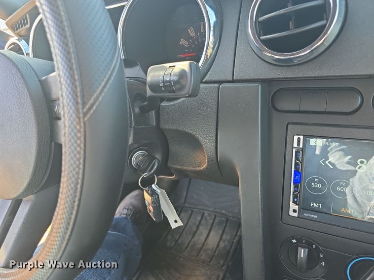 image for item DO7805 2005 Ford Mustang Convertible 