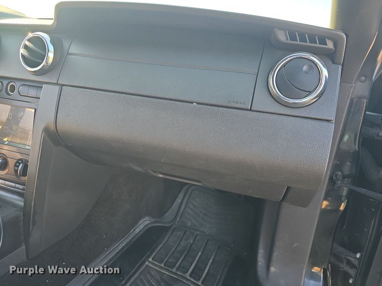 image for item DO7805 2005 Ford Mustang Convertible 