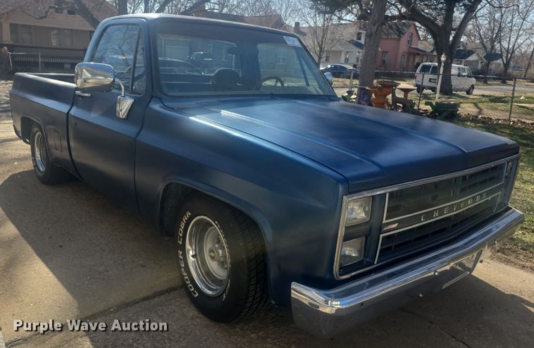 image for item DO7859 1976 Chevrolet  Cheyenne pickup truck