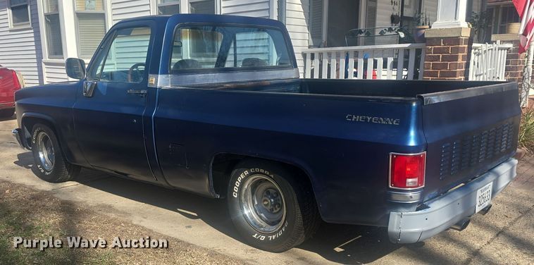 image for item DO7859 1976 Chevrolet  Cheyenne pickup truck