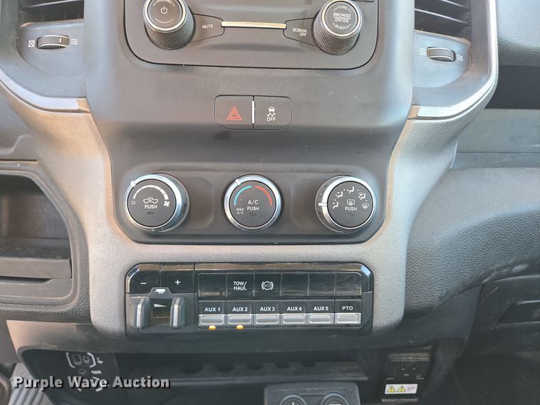 image for item DP6213 2020 Dodge Ram 5500 utility / service truck