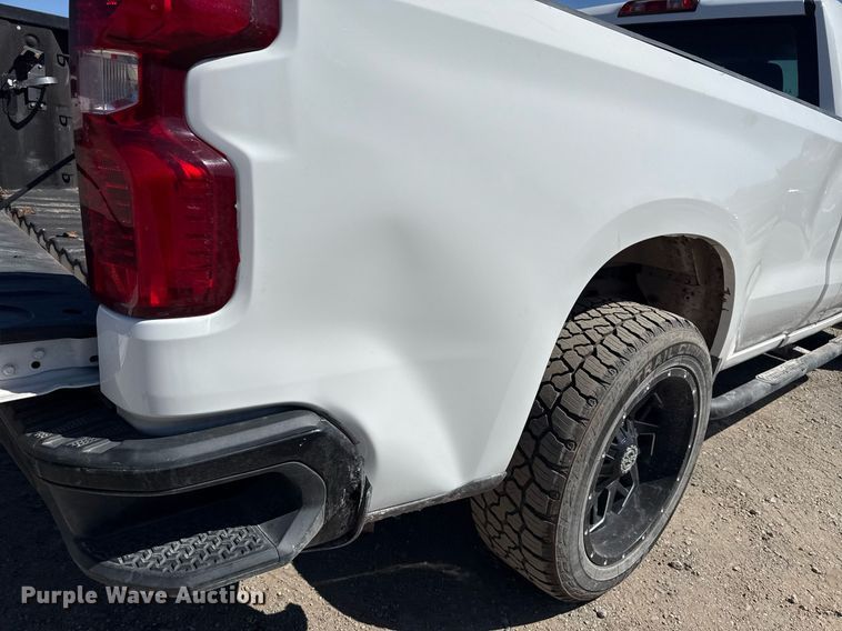 image for item DS3658 2020 Chevrolet Silverado 1500 pickup truck