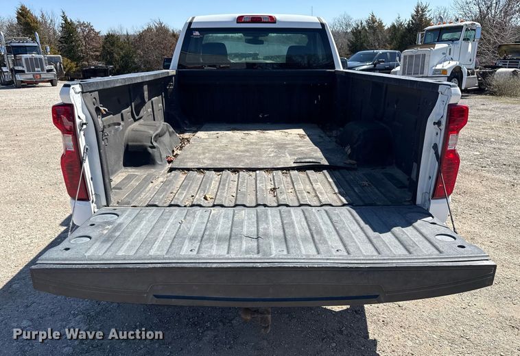 image for item DS3658 2020 Chevrolet Silverado 1500 pickup truck