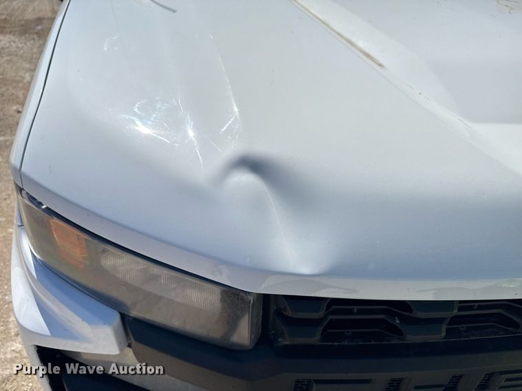 image for item DS3658 2020 Chevrolet Silverado 1500 pickup truck