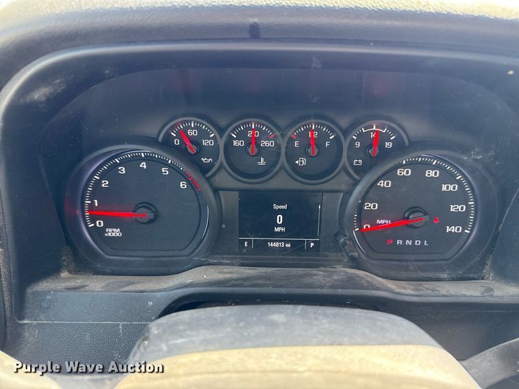 image for item DS3658 2020 Chevrolet Silverado 1500 pickup truck