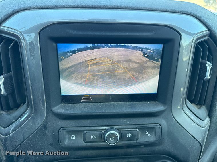 image for item DS3658 2020 Chevrolet Silverado 1500 pickup truck