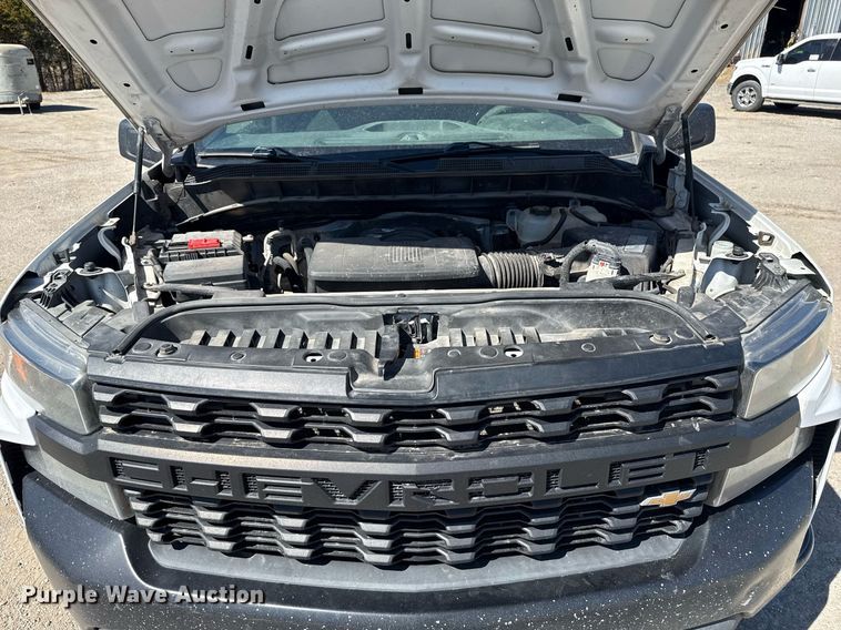 image for item DS3658 2020 Chevrolet Silverado 1500 pickup truck