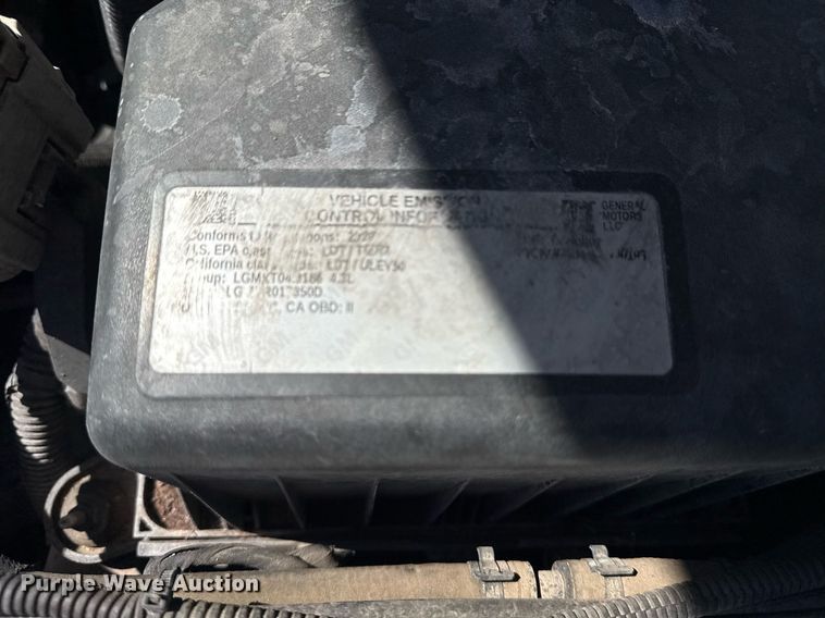 image for item DS3658 2020 Chevrolet Silverado 1500 pickup truck