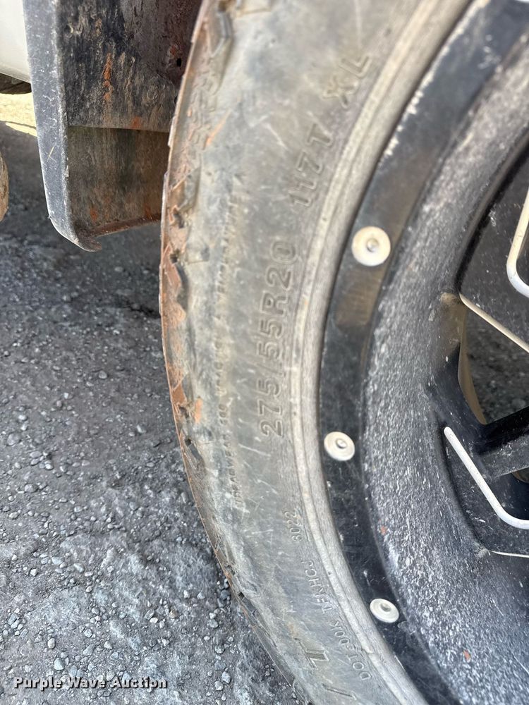 image for item DS3658 2020 Chevrolet Silverado 1500 pickup truck