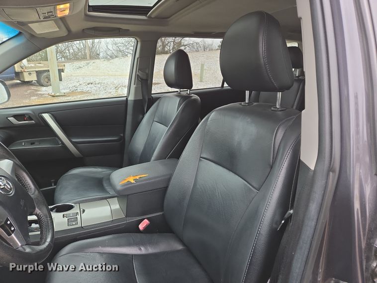 image for item DS5301 2012 Toyota Highlander SUV