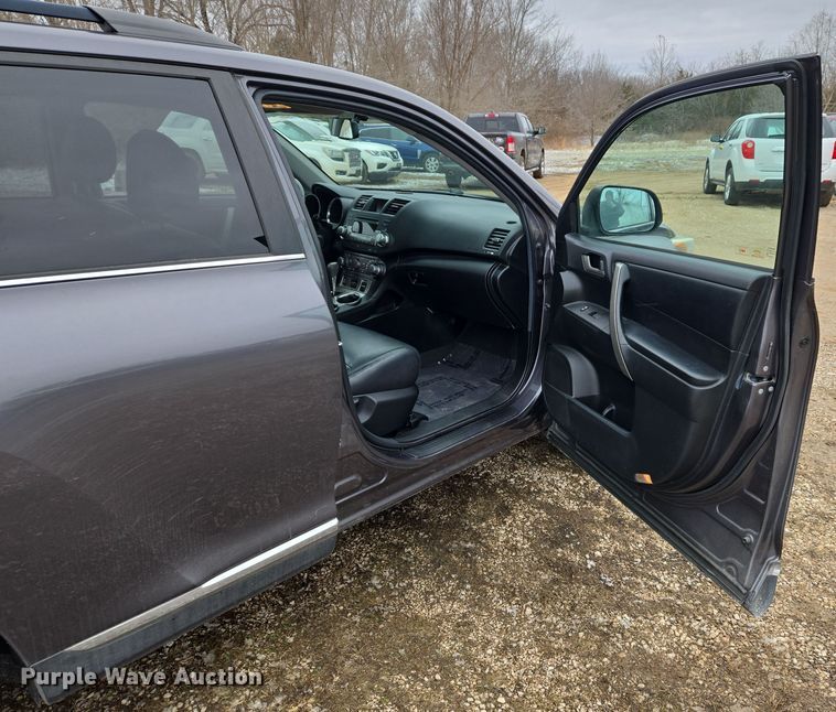 image for item DS5301 2012 Toyota Highlander SUV