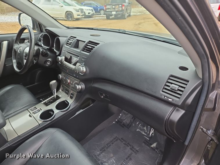 image for item DS5301 2012 Toyota Highlander SUV