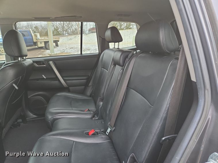 image for item DS5301 2012 Toyota Highlander SUV
