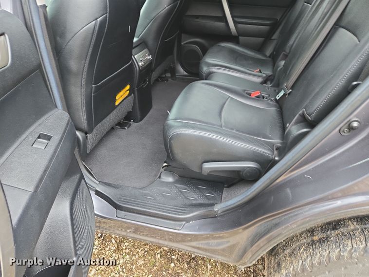 image for item DS5301 2012 Toyota Highlander SUV