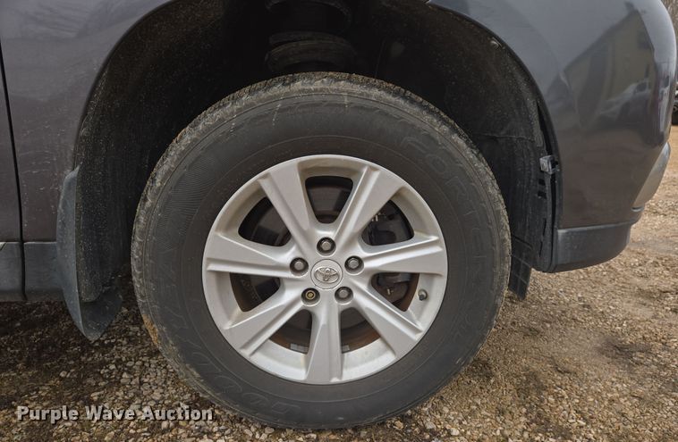 image for item DS5301 2012 Toyota Highlander SUV