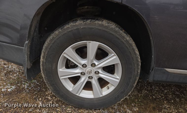 image for item DS5301 2012 Toyota Highlander SUV