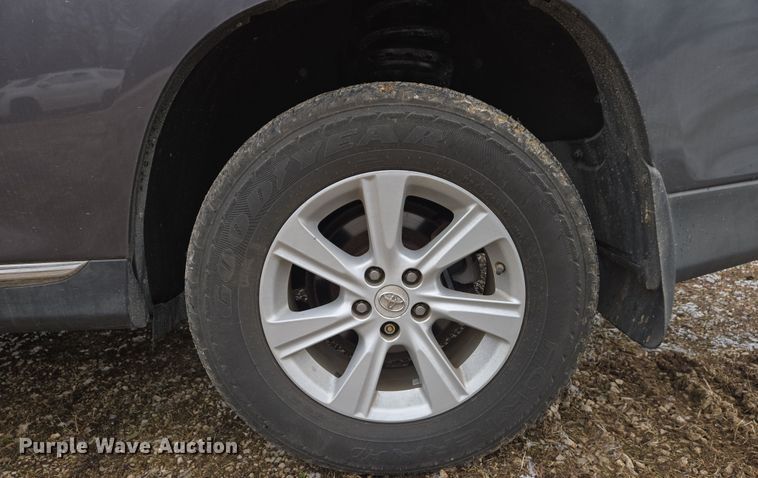 image for item DS5301 2012 Toyota Highlander SUV