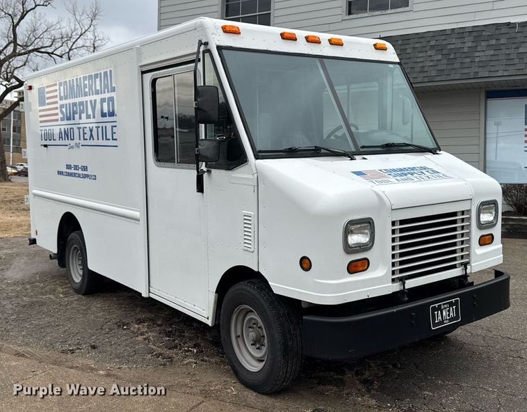 image for item DT0516 2011 Ford E350 Super Duty delivery van