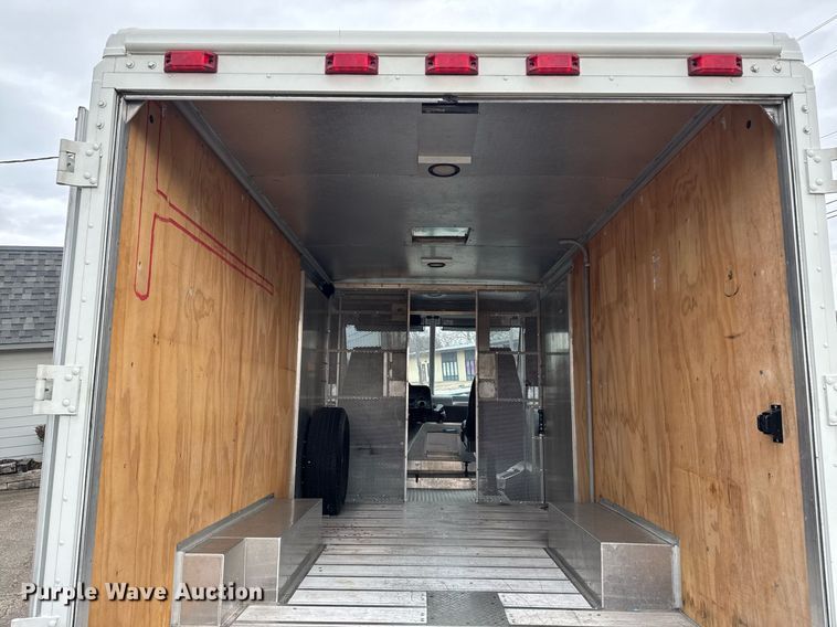 image for item DT0516 2011 Ford E350 Super Duty delivery van