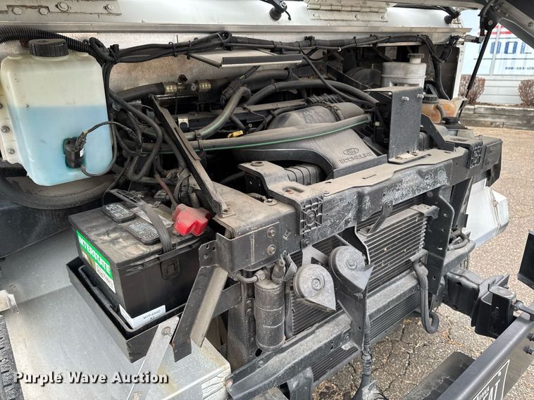 image for item DT0516 2011 Ford E350 Super Duty delivery van