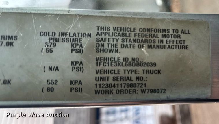 image for item DT0516 2011 Ford E350 Super Duty delivery van