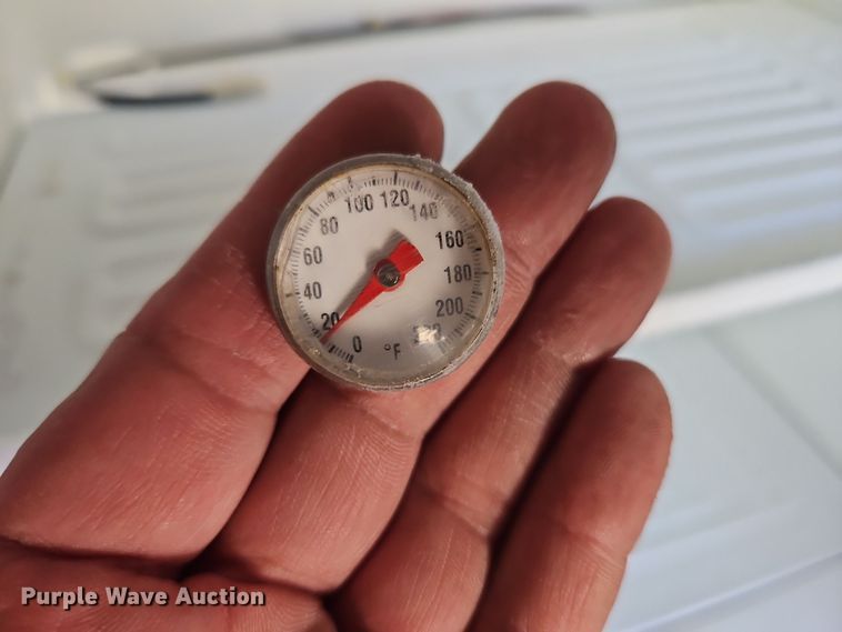 image for item DT7639 Norcold DE0061 refrigerator/freezer