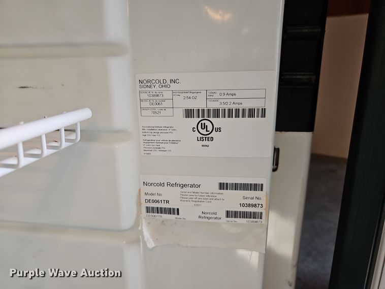 image for item DT7639 Norcold DE0061 refrigerator/freezer