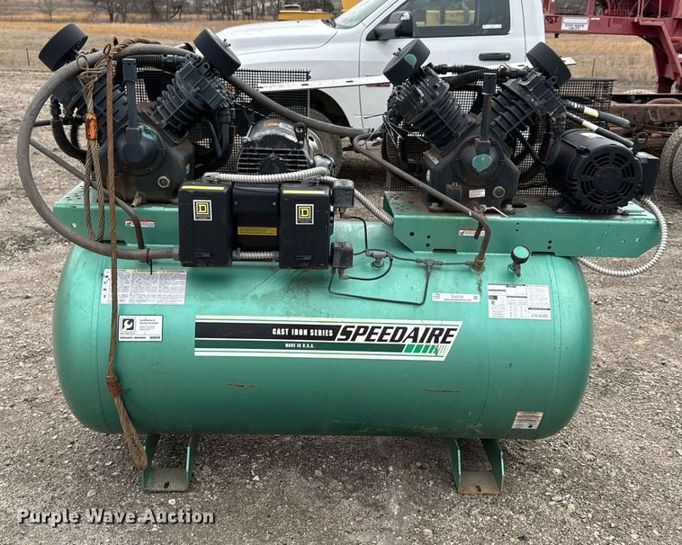 image for item DU9732 1998 Speedaire 5ZG39A air compressor
