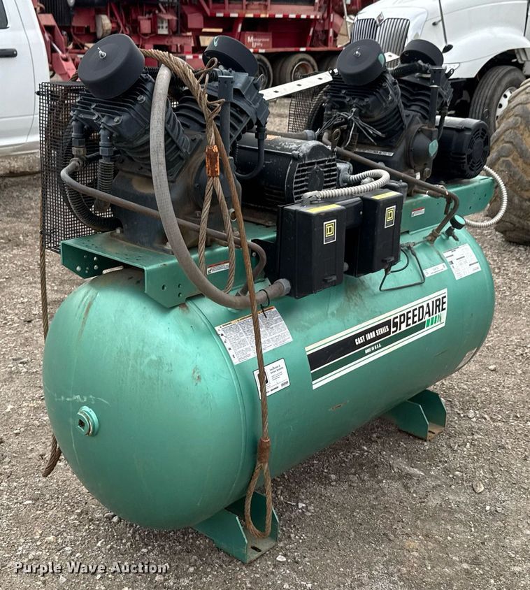 image for item DU9732 1998 Speedaire 5ZG39A air compressor