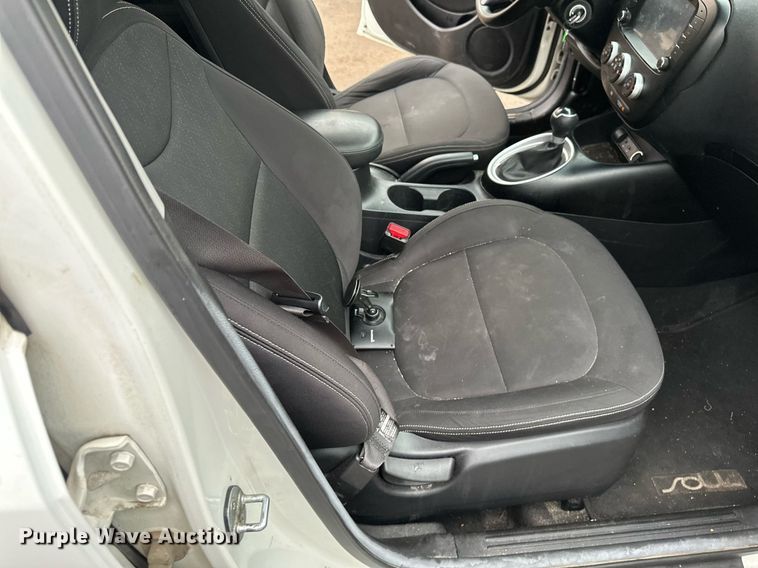 image for item DV0628 2015 Kia  Soul  SUV