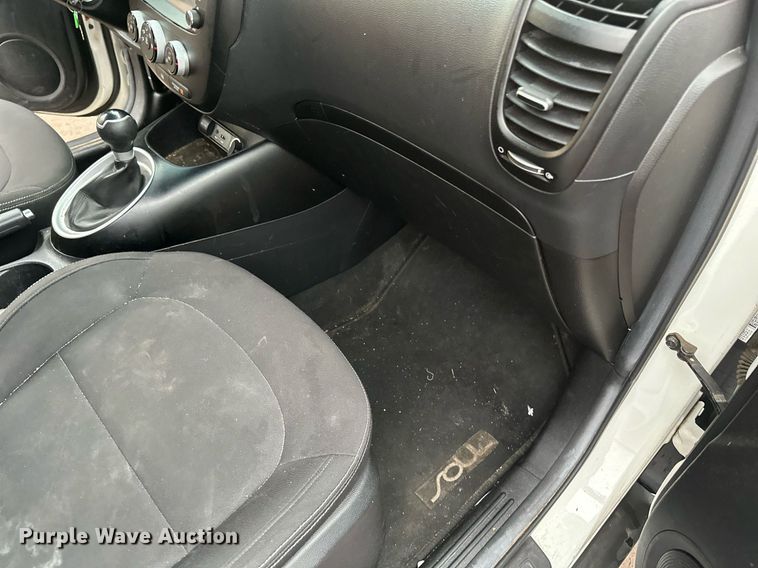 image for item DV0628 2015 Kia  Soul  SUV