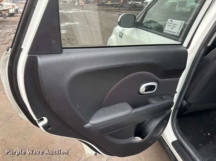 image for item DV0629 2015 Kia  Soul SUV