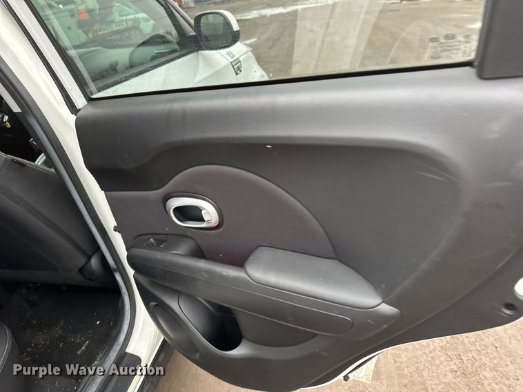 image for item DV0629 2015 Kia  Soul SUV