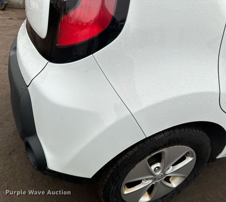 image for item DV0630 2015 Kia Soul SUV