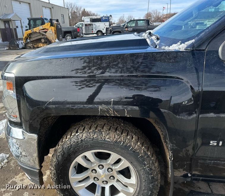 image for item DV0642 2018 Chevrolet Silverado 1500 Crew Cab pickup truck