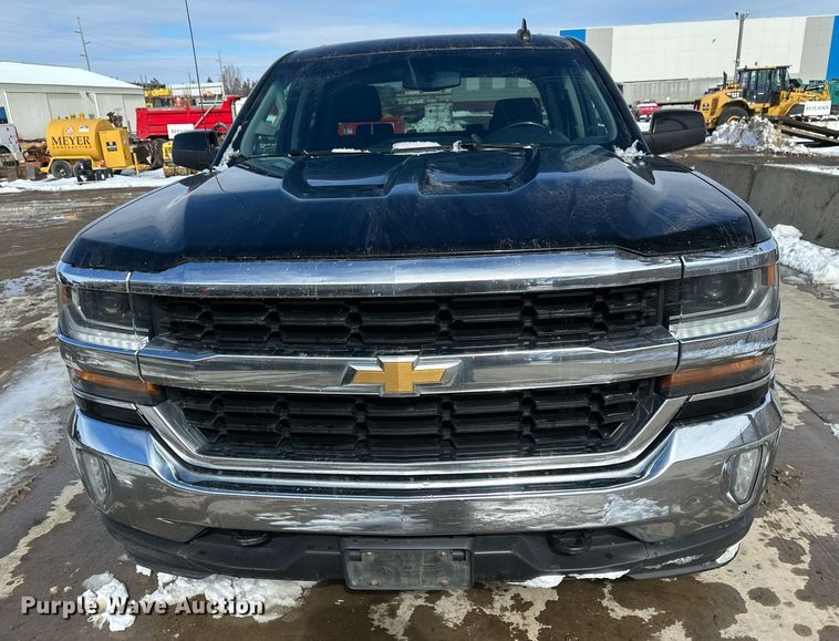 image for item DV0642 2018 Chevrolet Silverado 1500 Crew Cab pickup truck