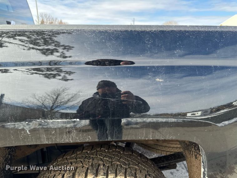 image for item DV0642 2018 Chevrolet Silverado 1500 Crew Cab pickup truck