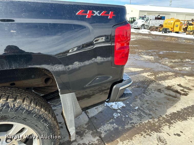 image for item DV0642 2018 Chevrolet Silverado 1500 Crew Cab pickup truck