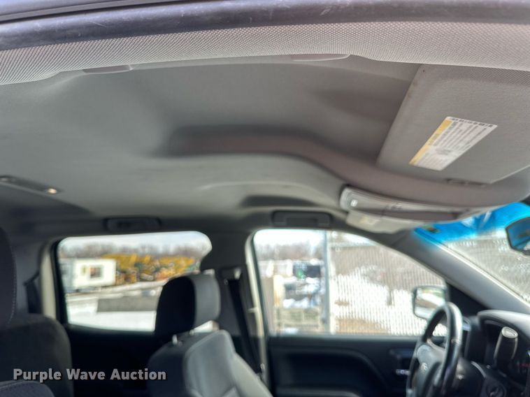 image for item DV0642 2018 Chevrolet Silverado 1500 Crew Cab pickup truck