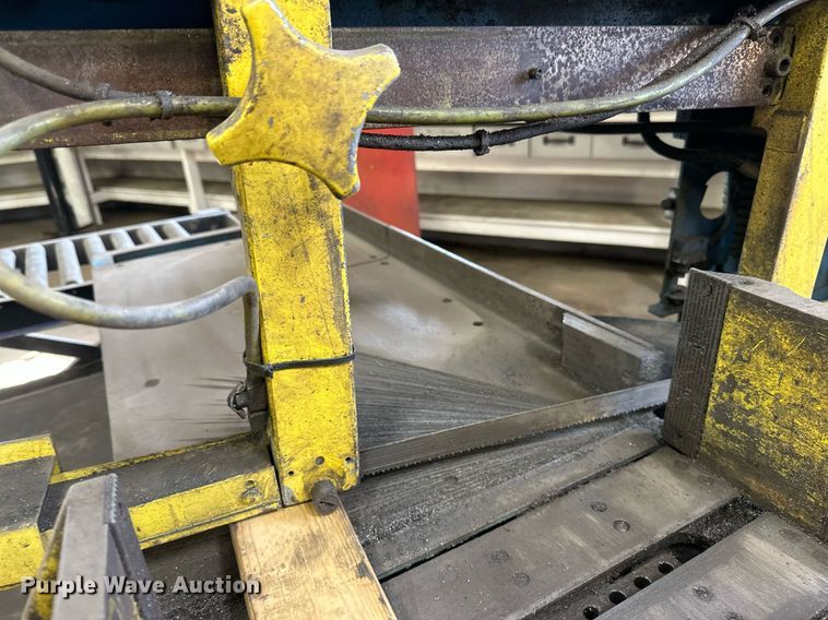 image for item DV0653 DoAll C916SA metal band saw