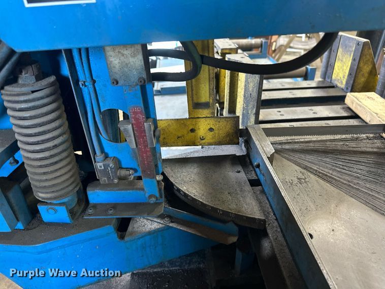 image for item DV0653 DoAll C916SA metal band saw