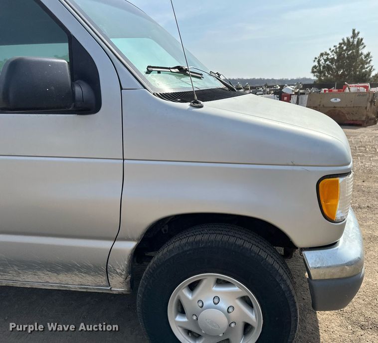 image for item DV0655 1998 Ford  E350  van