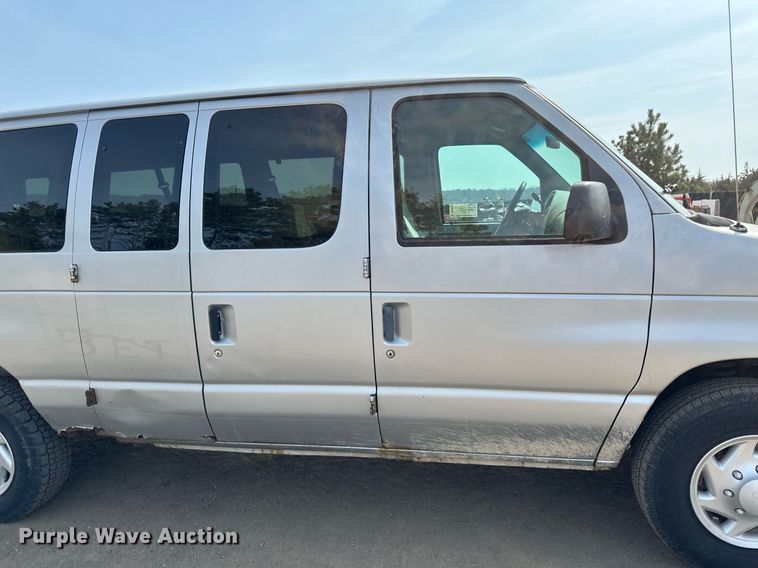 image for item DV0655 1998 Ford  E350  van