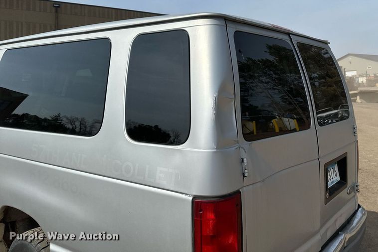image for item DV0655 1998 Ford  E350  van
